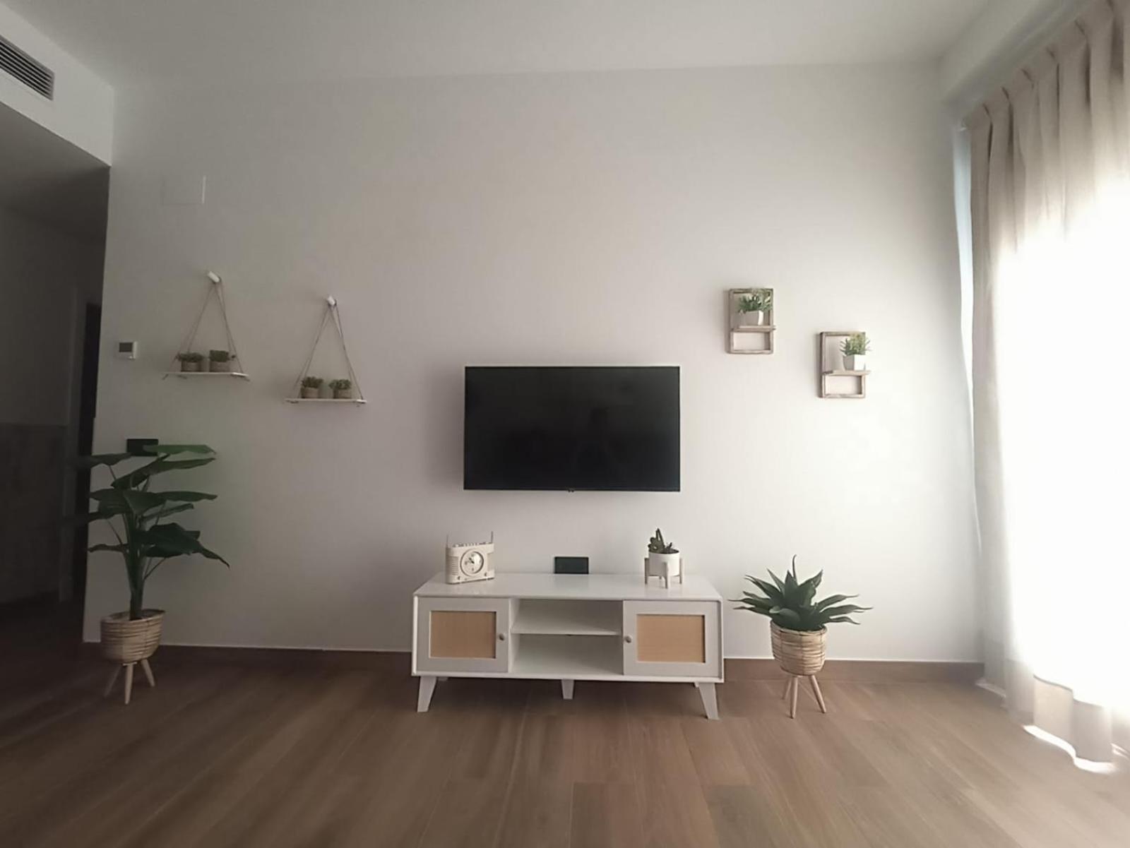 Apartamento Nuevo Centrico Con Aparcamiento Privado Incluido Alcalá de Guadaira Exterior photo